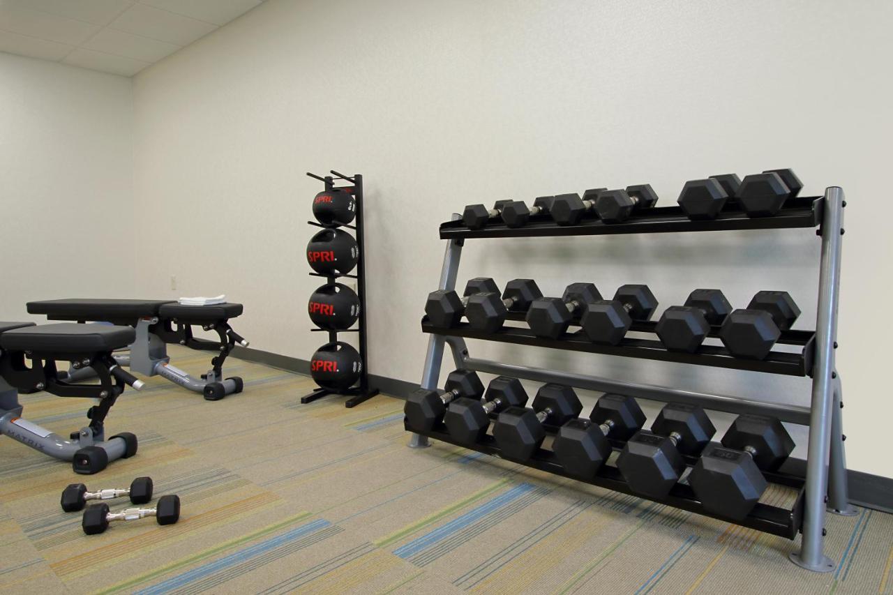 Holiday Inn Express & Suites Columbus North By Ihg Exteriör bild