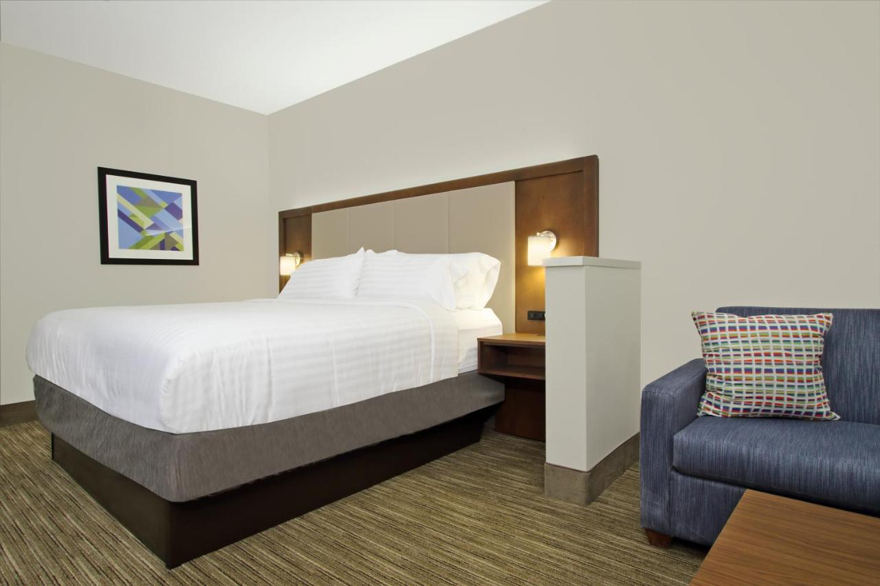 Holiday Inn Express & Suites Columbus North By Ihg Exteriör bild
