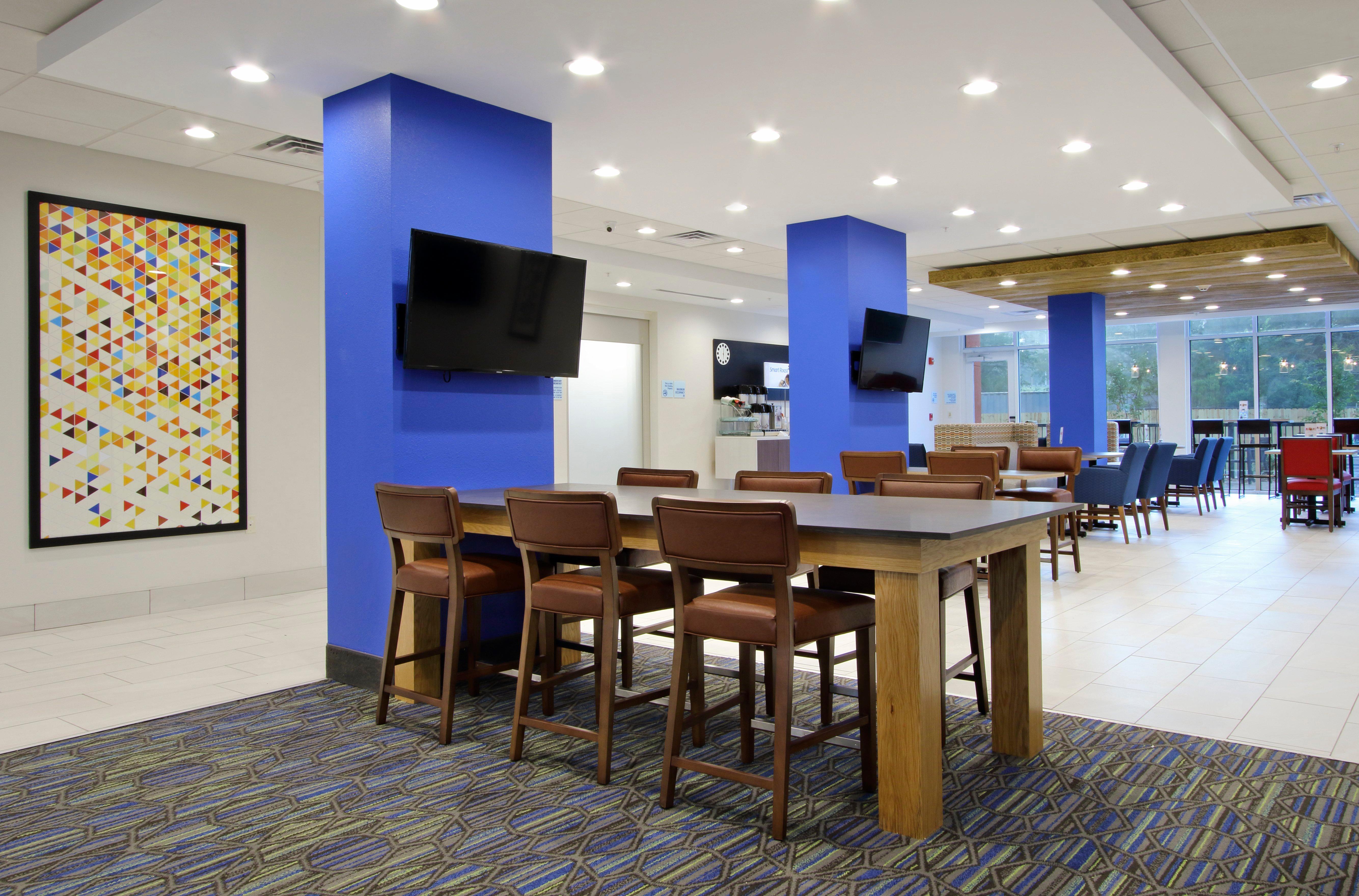 Holiday Inn Express & Suites Columbus North By Ihg Exteriör bild